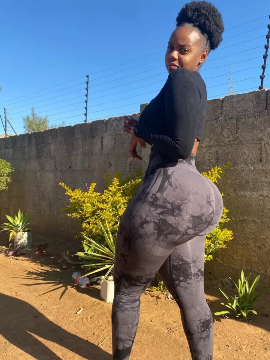 Farrah, female escort in Langata, Nairobi. Verified