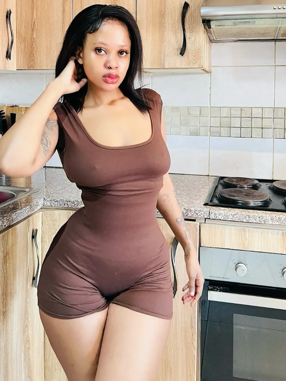 Rosalind, female escort in Roysambu, Nairobi. Verified