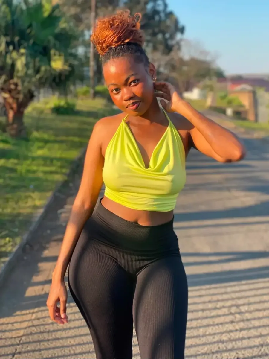 Janet Raine – beautiful escort in Kenyatta Road, Nairobi. Verified