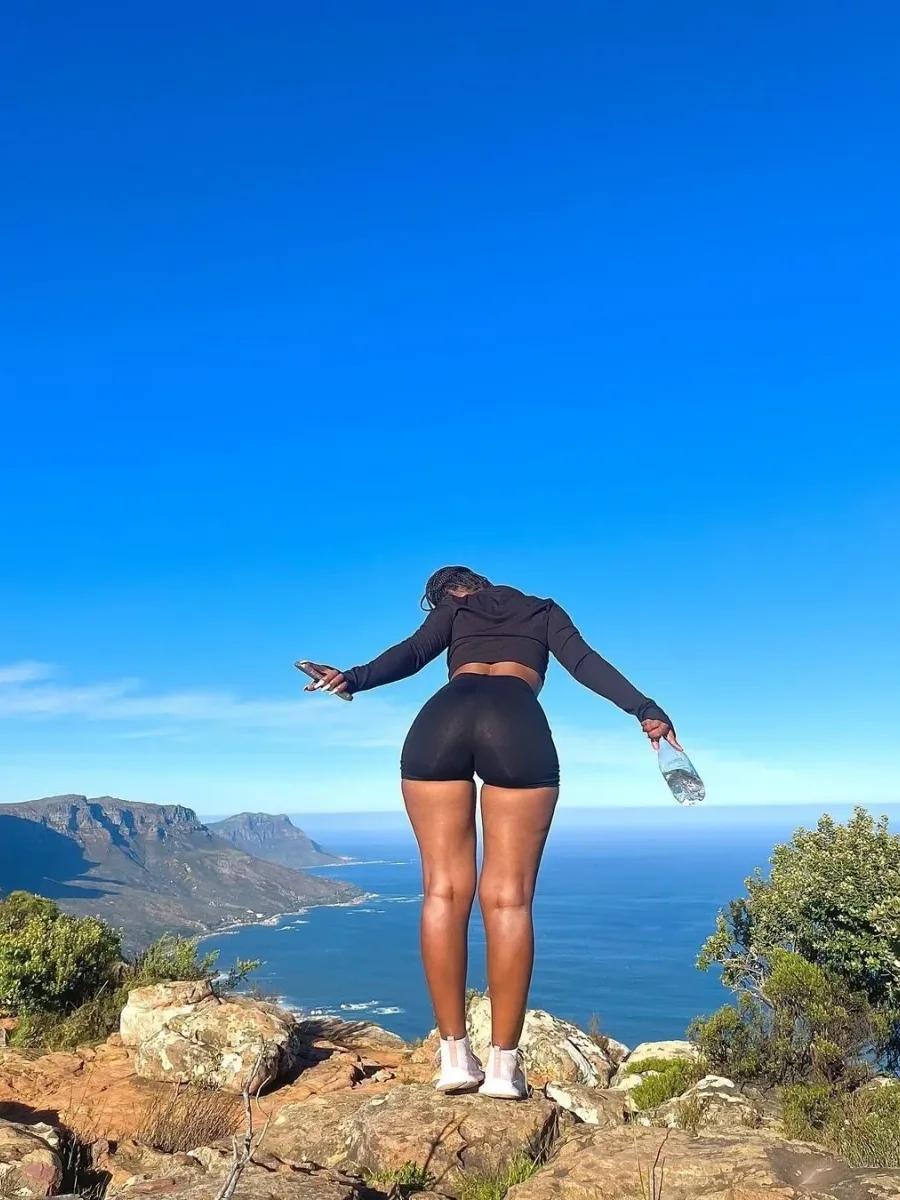 Selene Grey – beautiful escort in Ruaka, Kiambu. Verified