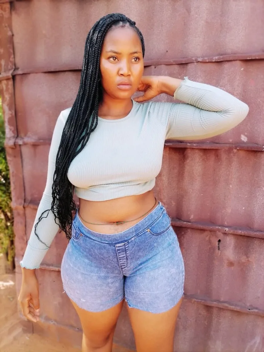 Pesh, escort girl in Dagoretti, Nairobi. Verified